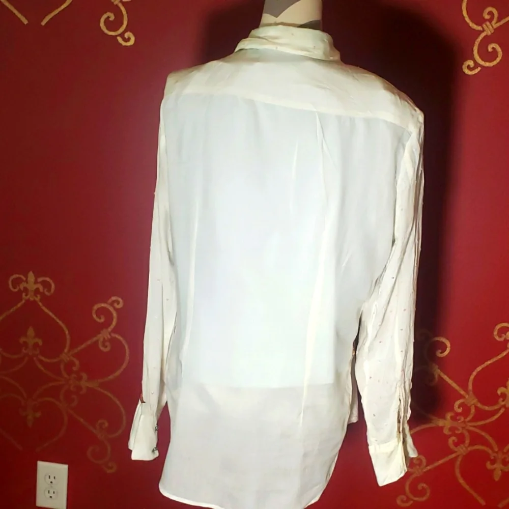 Vintage collection blouse. - Picture 7 of 8